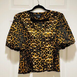 French Connection Leopard Print Cropped Short Sleeve Button-Down Blouse Size M